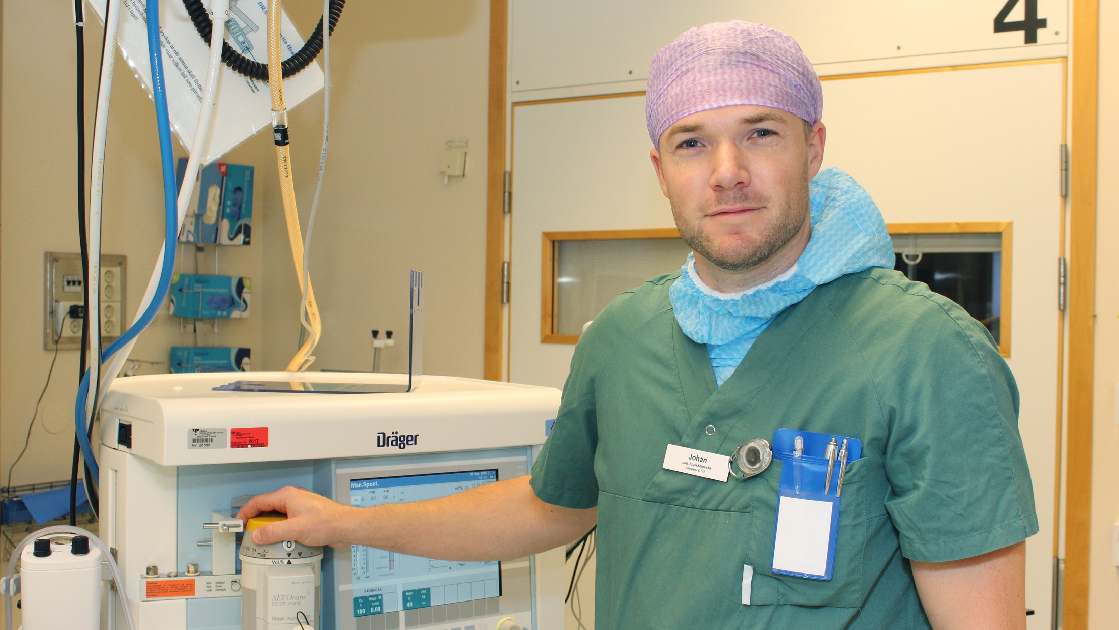 Johan Källberg är anestesisjuksköterska på operation