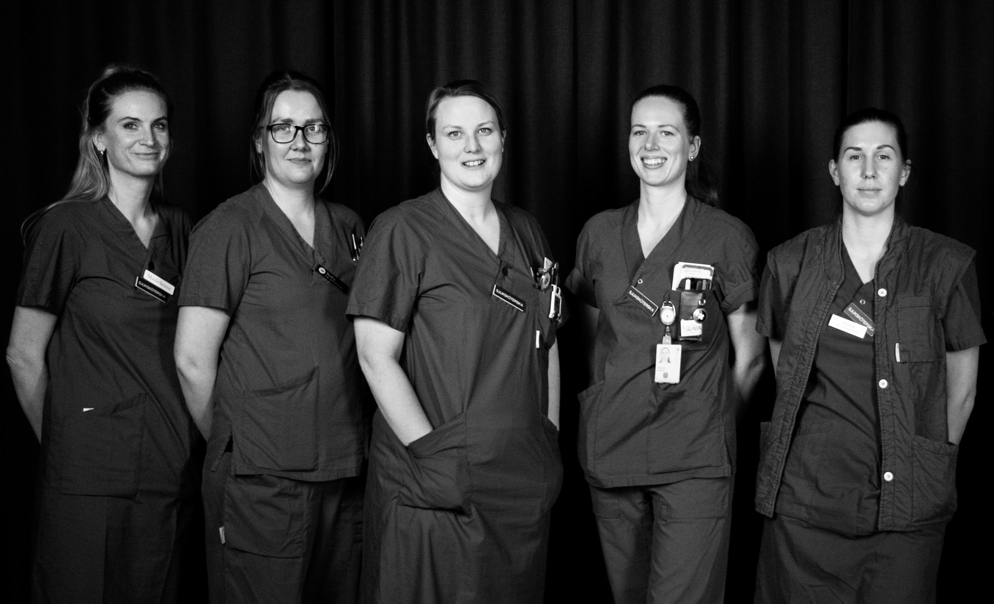 Madeleine Mjölnevik, Sofia Thelander, Jessica Moselius, Ellinor Alfredsson och Emilia Gustafsson - sjuksköterskor på kirurgikliniken.